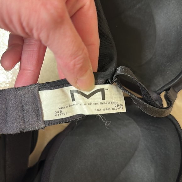 Maidenform Barely There Bra 34B Underwire Satin Feel Lightly Padded Adjustable - Picture 9 of 9